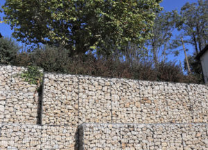 Mur en gabion - Maçons près de Pierrelatte