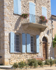 maison en pierres apparentes